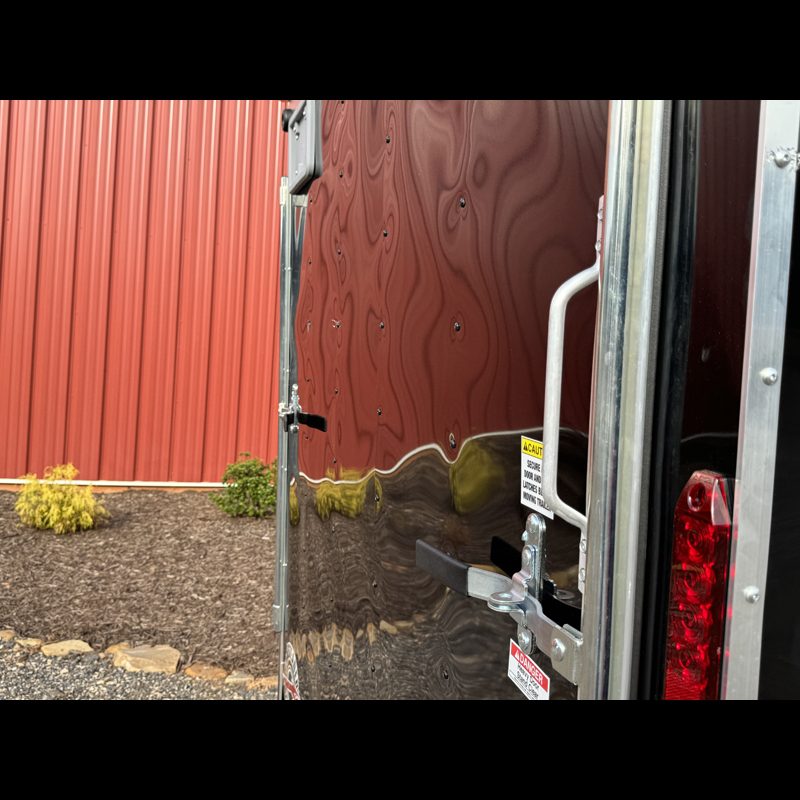 2026-homesteader-intrepid-716it-enclosed-cargo-trailer-black-ramp-door-handle
