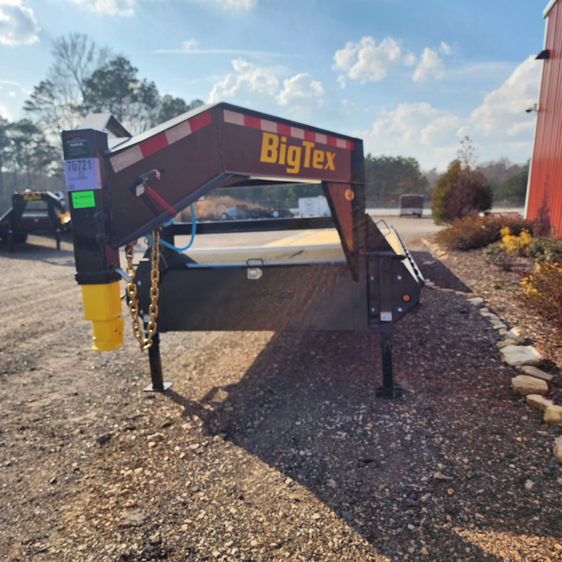 2026 Big Tex 16GN-40D5A MR Gooseneck Trailer w/ Mega Ramps - Image 3