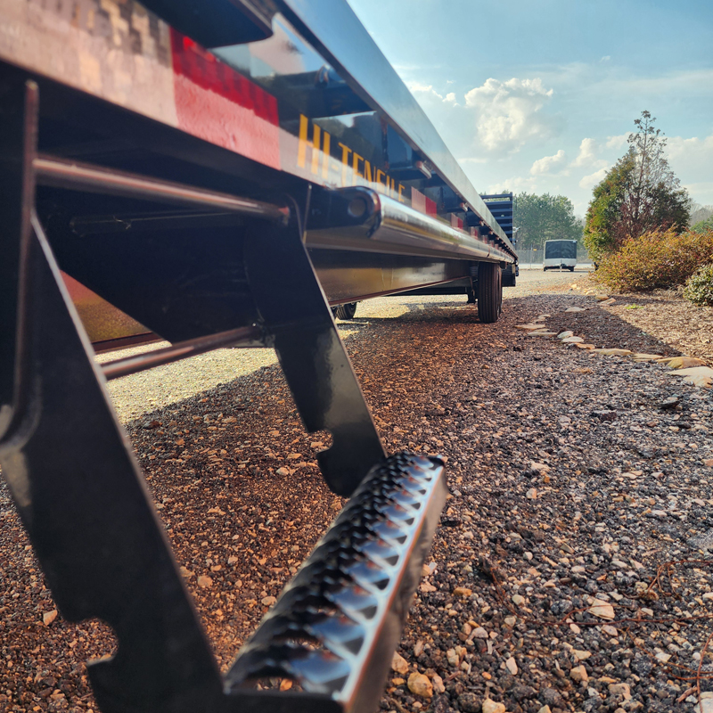 2026 Big Tex 16GN-40D5A MR Gooseneck Trailer w/ Mega Ramps - Image 18