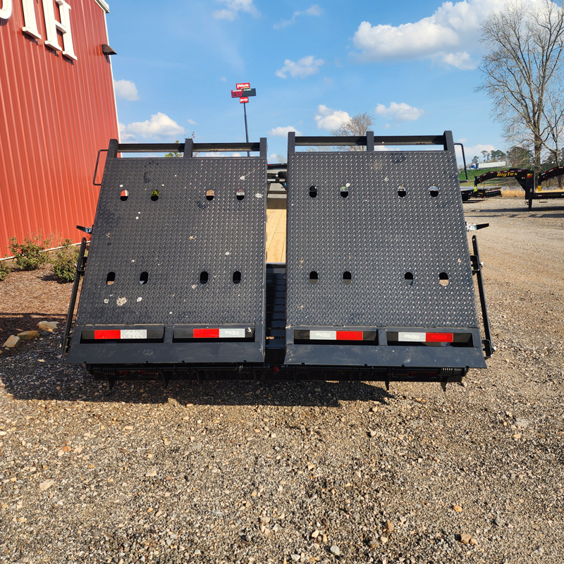 2026 Big Tex 16GN-40D5A MR Gooseneck Trailer w/ Mega Ramps - Image 10